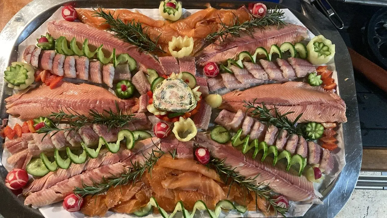 Beispiel einer Fischplatte von Fischen bei Chrischen